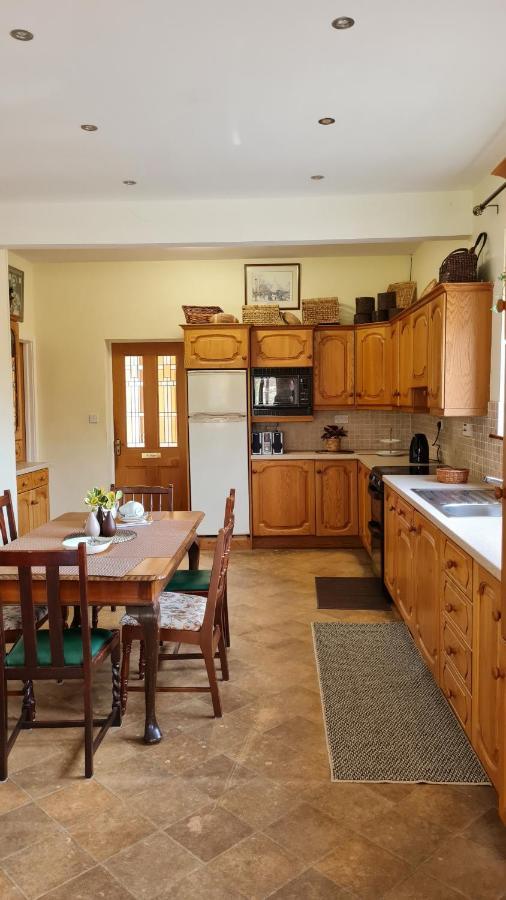Yellow Heights Country House Tinahely Buitenkant foto